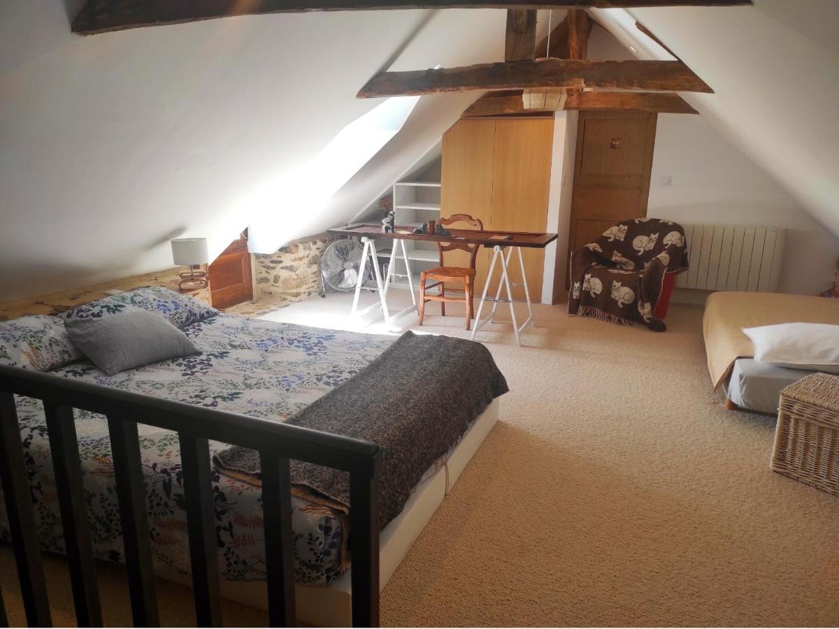 La Ville Es Riez Chambre D'Hotes Corseul Экстерьер фото